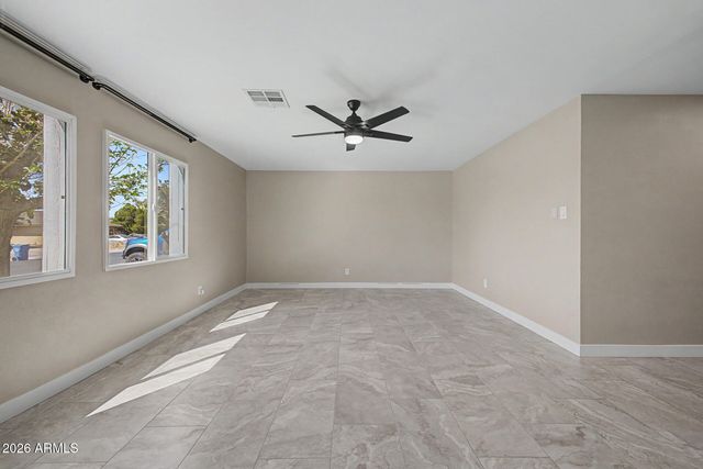 3628 W BANFF Lane, Phoenix, AZ 85053