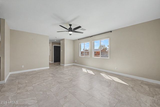 3628 W BANFF Lane, Phoenix, AZ 85053