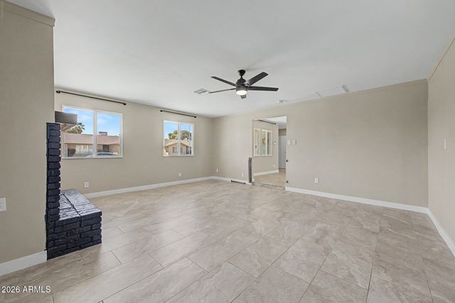 3628 W BANFF Lane, Phoenix, AZ 85053