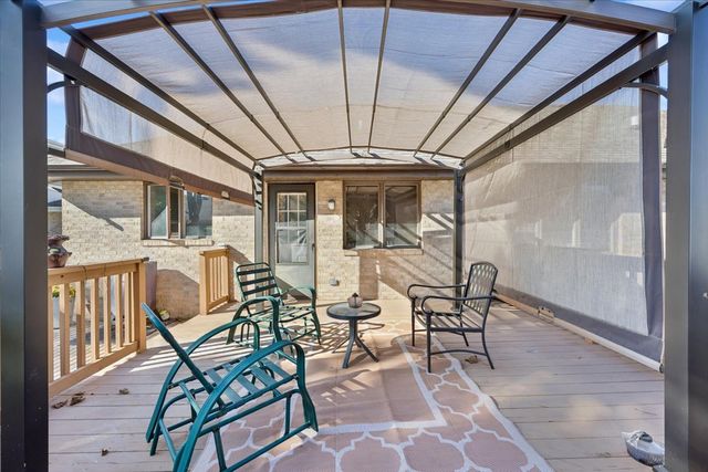 18311 Holland Road, Lansing, IL 60438