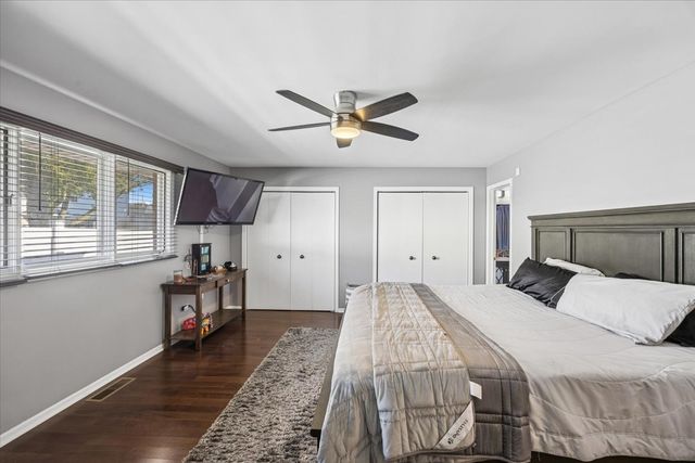 18311 Holland Road, Lansing, IL 60438