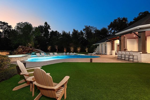 25910 Haven Lake Drive, Tomball, TX 77375