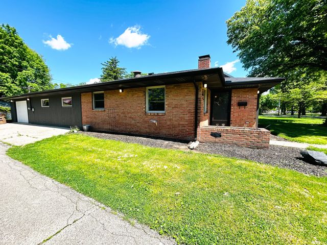 636 22nd Street, Columbus, IN 47201