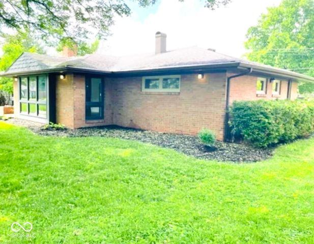 636 22nd Street, Columbus, IN 47201