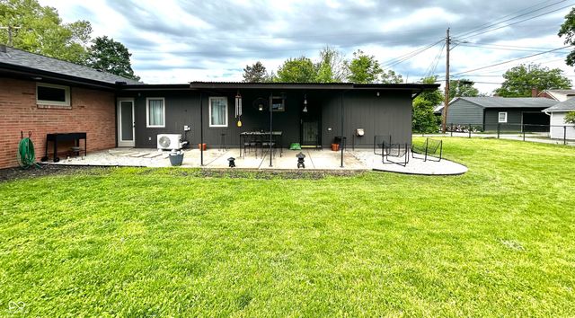 636 22nd Street, Columbus, IN 47201