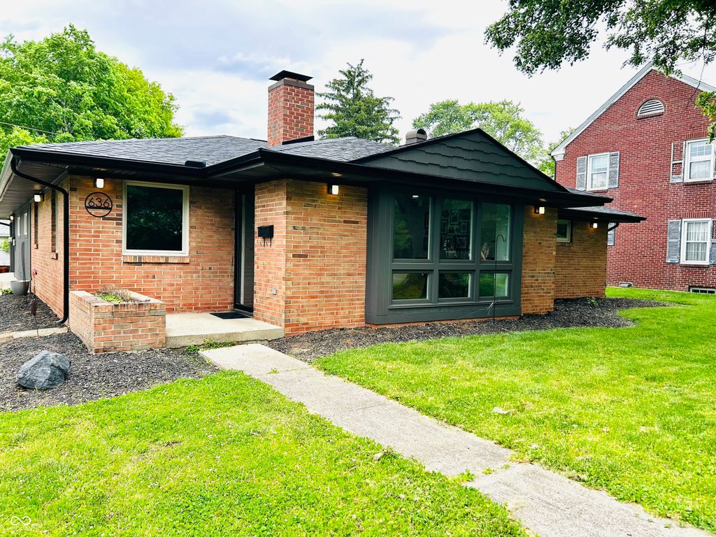 636 22nd Street, Columbus, IN 47201