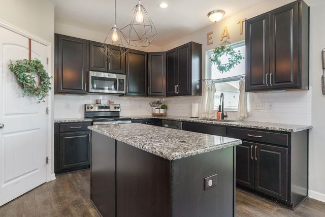 623 Azalea Fields Drive, Blacklick, OH 43004