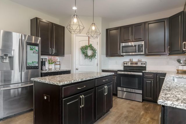 623 Azalea Fields Drive, Blacklick, OH 43004