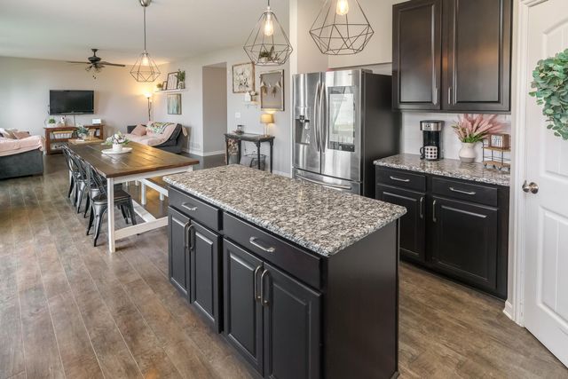 623 Azalea Fields Drive, Blacklick, OH 43004