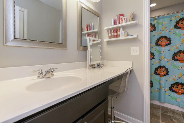 623 Azalea Fields Drive, Blacklick, OH 43004