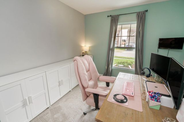 623 Azalea Fields Drive, Blacklick, OH 43004