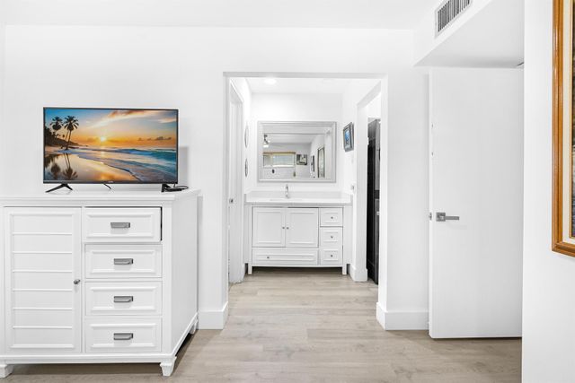 1022 Circle Drive A, Delray Beach, FL 33445