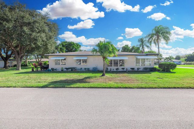 1022 Circle Drive A, Delray Beach, FL 33445