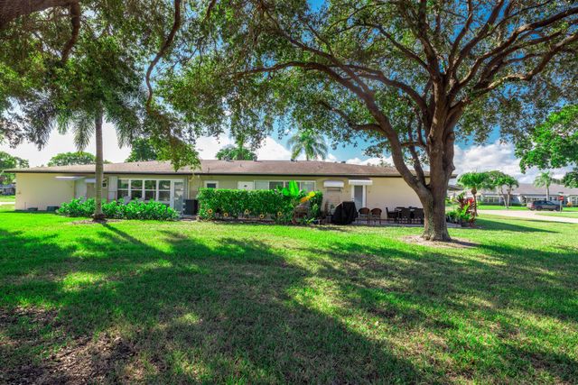 1022 Circle Drive A, Delray Beach, FL 33445