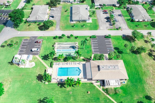 1022 Circle Drive A, Delray Beach, FL 33445