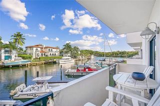 6901 Edgewater Drive 211, Coral Gables, FL 33133