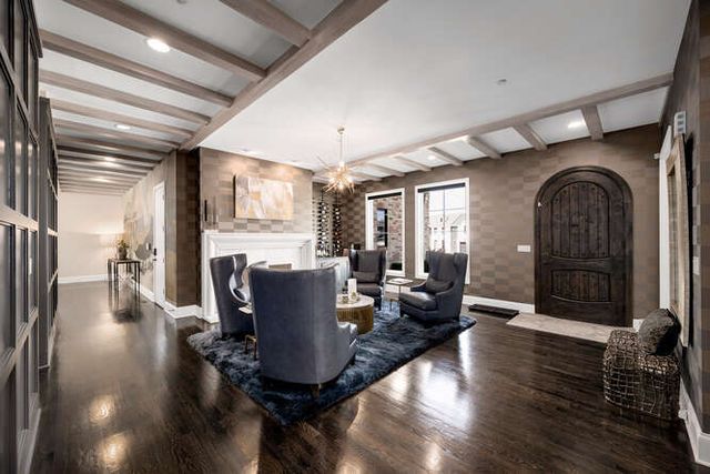 31 CONCORD Drive, Oak Brook, IL 60523