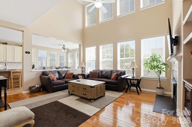 10122 Whiteburn Court, Charlotte, NC 28278