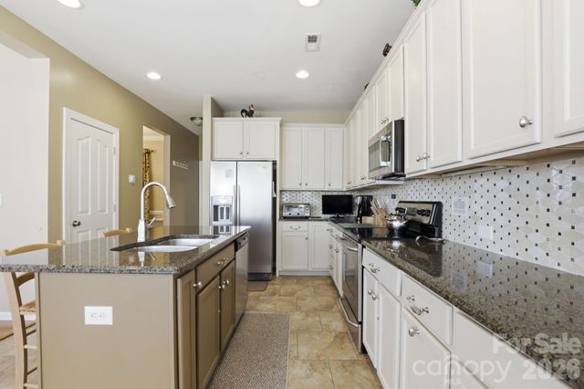 10122 Whiteburn Court, Charlotte, NC 28278