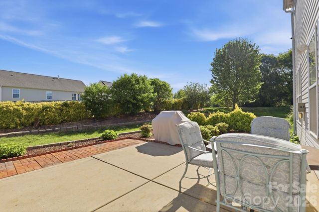 10122 Whiteburn Court, Charlotte, NC 28278