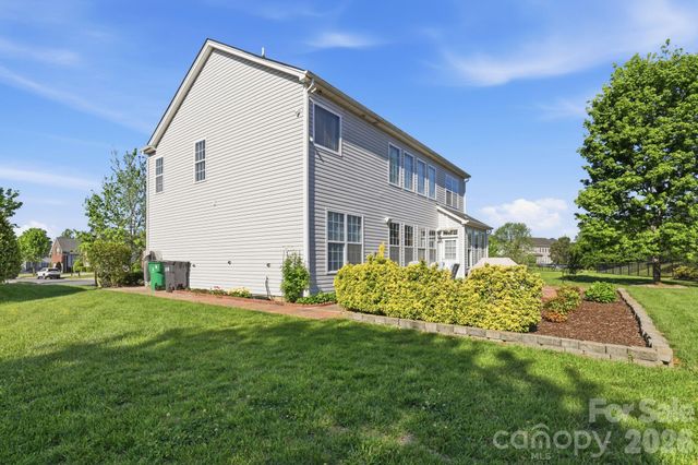 10122 Whiteburn Court, Charlotte, NC 28278