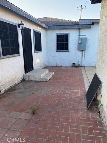 6550 Southside, East Los Angeles, CA 90022