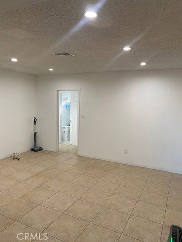 6550 Southside, East Los Angeles, CA 90022