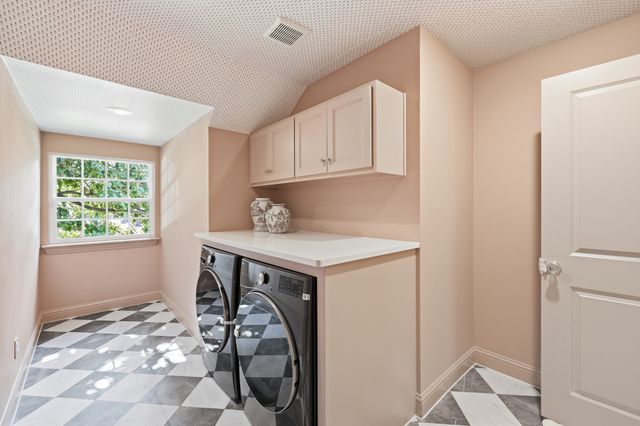 9677 Crestedge Drive, Dallas, TX 75238