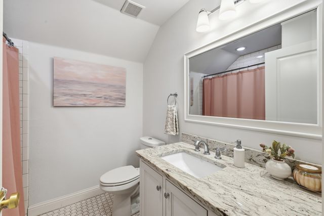 9677 Crestedge Drive, Dallas, TX 75238