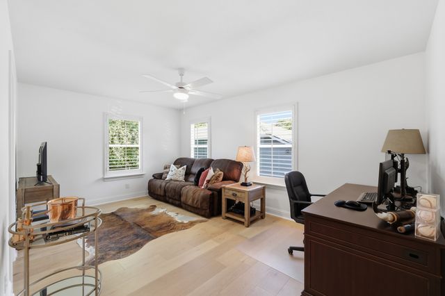 9677 Crestedge Drive, Dallas, TX 75238