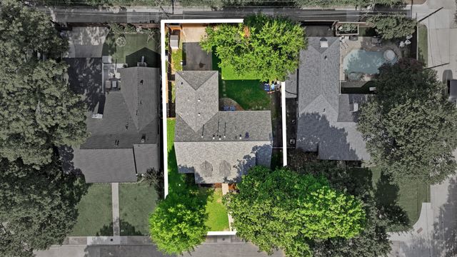9677 Crestedge Drive, Dallas, TX 75238