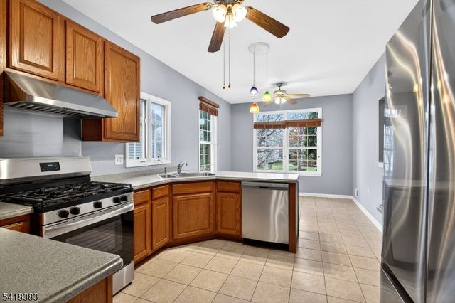 19 Witherspoon Way, Franklin Twp., NJ 08873