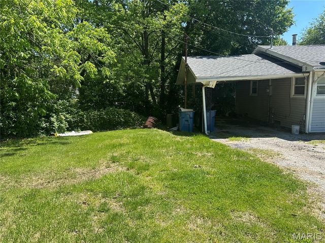 2200 Judson Avenue, Alton, IL 62002