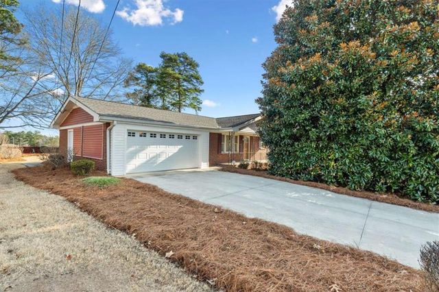 3698 Rogers Drive, Douglasville, GA 30134