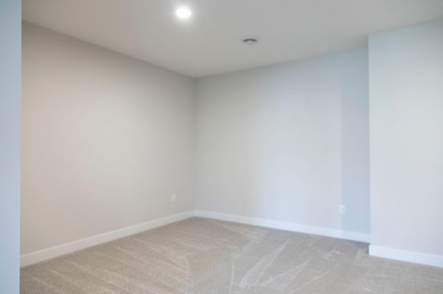 3710 Knightsbridge Lane N, Lake Elmo, MN 55042
