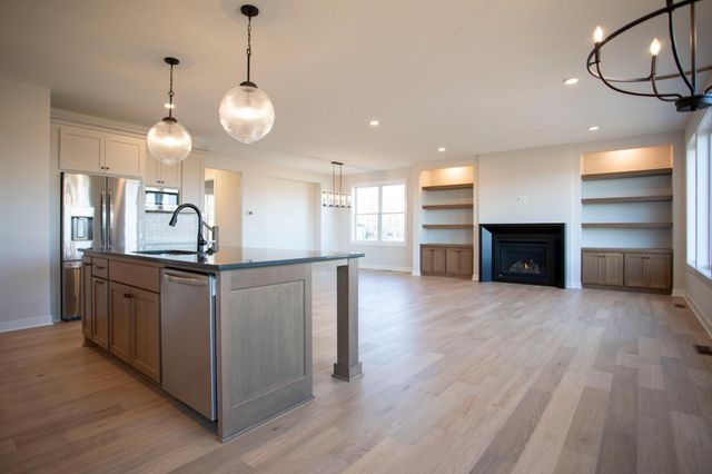3710 Knightsbridge Lane N, Lake Elmo, MN 55042