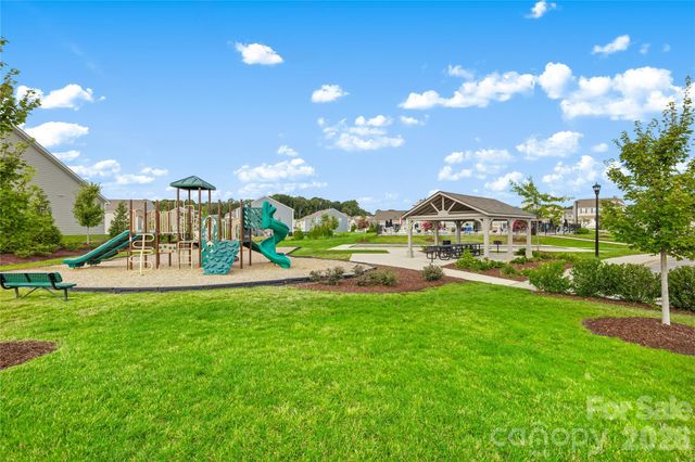 402 Preston Road, Mooresville, NC 28117