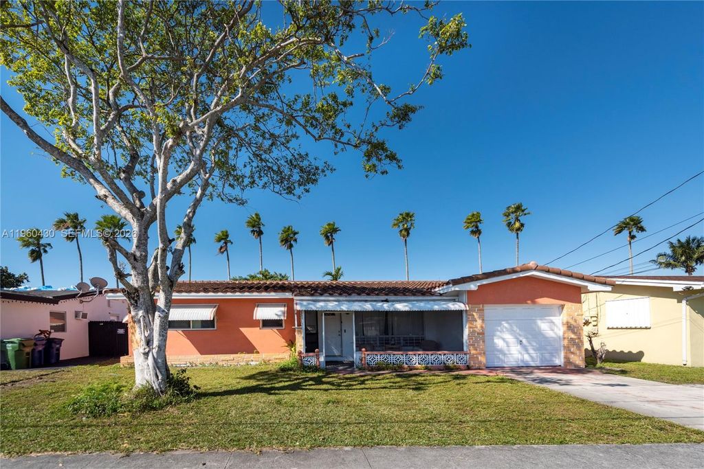 600 SW 11th Ave, Hallandale Beach, FL 33009