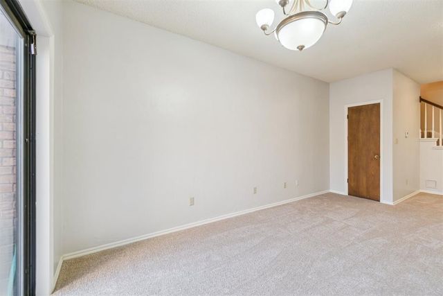 1899 Saddleback Boulevard 15, Norman, OK 73072