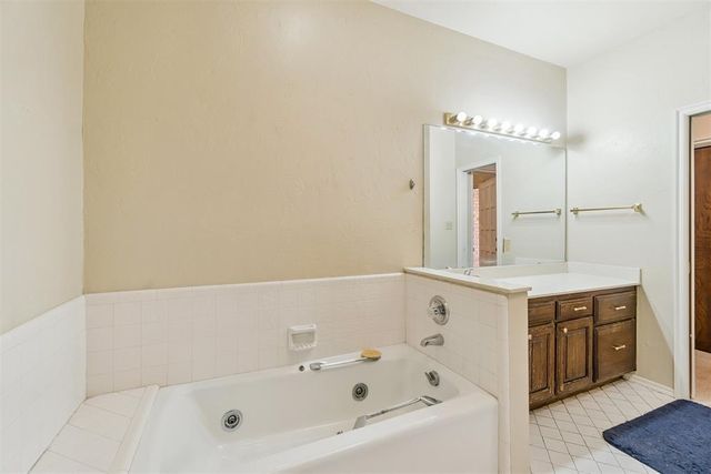 1899 Saddleback Boulevard 15, Norman, OK 73072