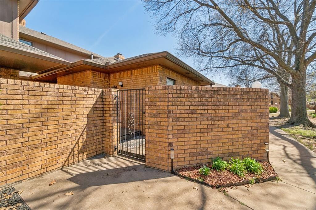 1899 Saddleback Boulevard 15, Norman, OK 73072