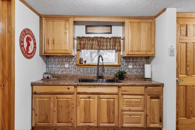 3465 E Bacon Road, Hillsdale, MI 49242