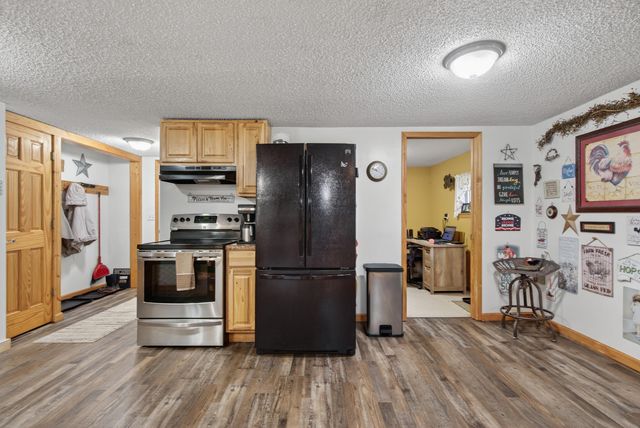 3465 E Bacon Road, Hillsdale, MI 49242