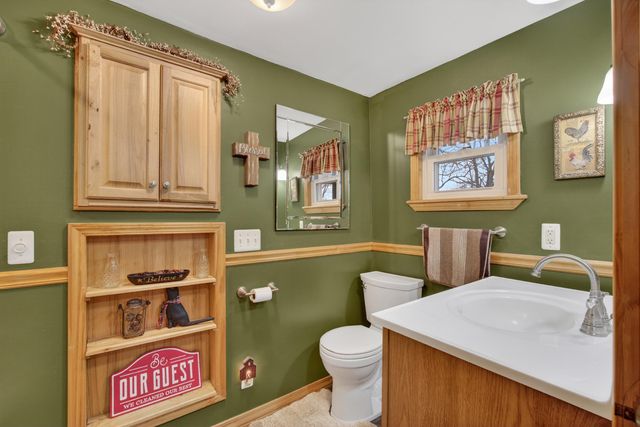 3465 E Bacon Road, Hillsdale, MI 49242