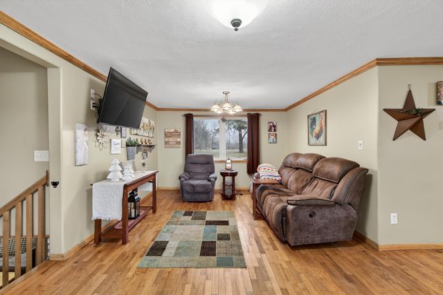 3465 E Bacon Road, Hillsdale, MI 49242