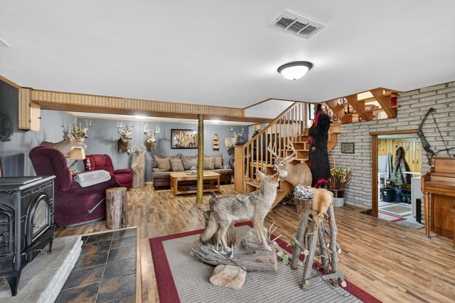 3465 E Bacon Road, Hillsdale, MI 49242