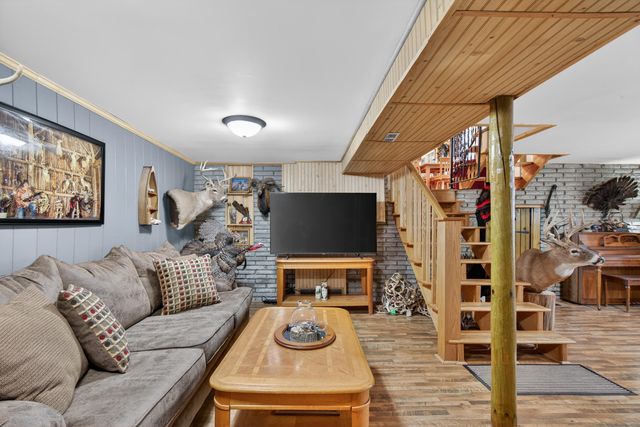 3465 E Bacon Road, Hillsdale, MI 49242