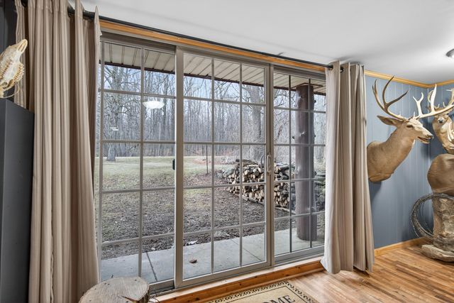 3465 E Bacon Road, Hillsdale, MI 49242