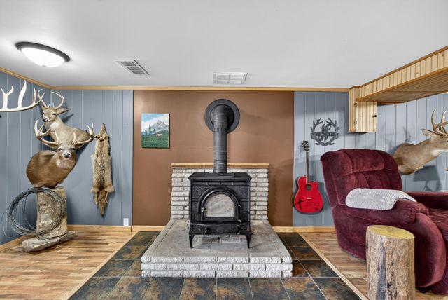 3465 E Bacon Road, Hillsdale, MI 49242