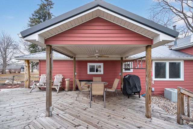 3465 E Bacon Road, Hillsdale, MI 49242